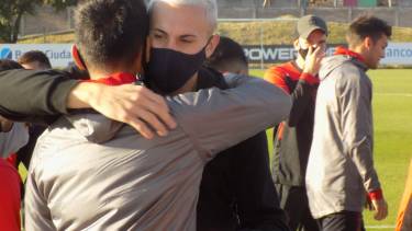 Briasco saludó a sus ex compañeros y a los trabajadores del predio de Huracán. 