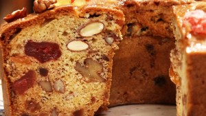 Paso a paso cómo hacer budín inglés frutal