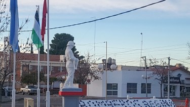 Los bomberos de Villa Regina recorrerán los barrios para celebrar su día. (Foto Néstor Salas)