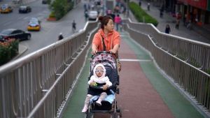 China permitirá tener hasta tres hijos por familia para reactivar la natalidad