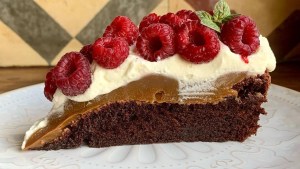 No dejes de hacer esta torta de chocolate sin Tacc