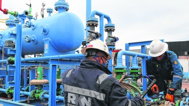 La empresa neuquina también ofrece servicios de limpieza de pozos e instalaciones tempranas. 