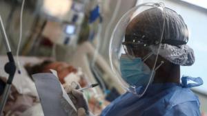 Otras 465 personas murieron y se registraron 20.363 nuevos contagios de coronavirus en el país