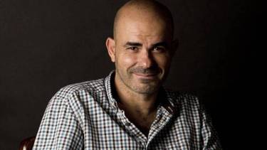 Sacheri aprovechó el encierro pandémico en 2020 para terminar de escribir la novela de 600 páginas.