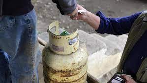 Buscan declarar la Emergencia  en el acceso al gas en Neuquén. Fotos: Yamil Regules  