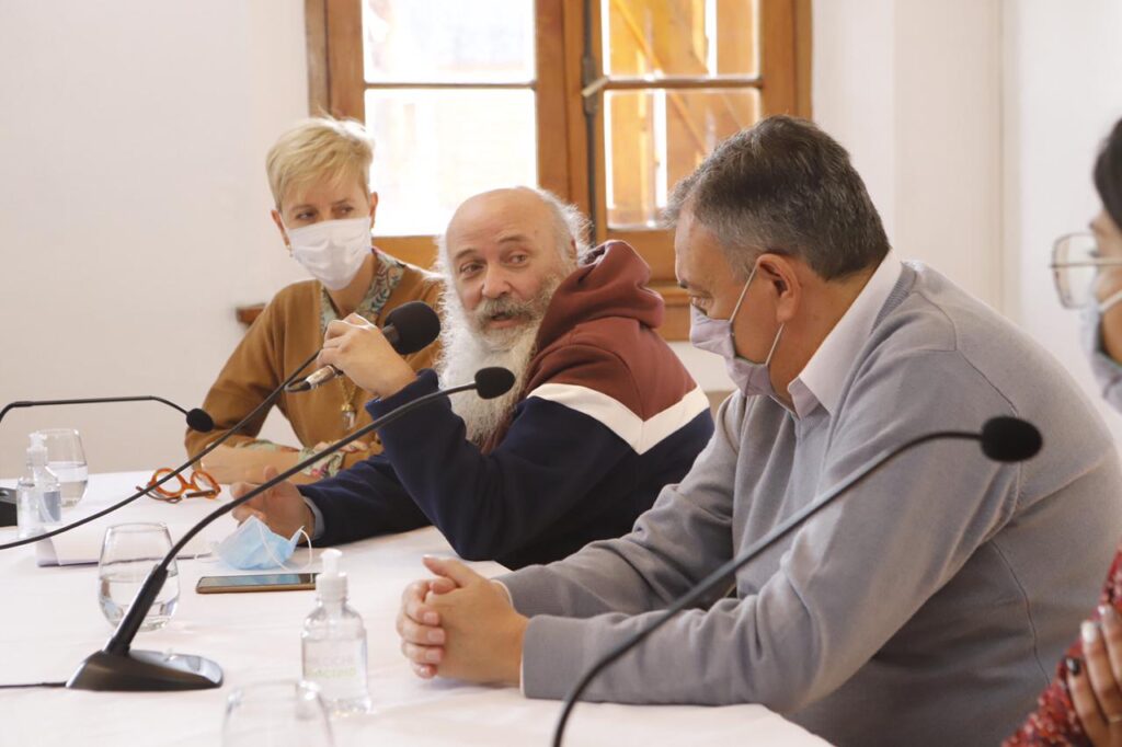 Emilio Pérsico llegó a Bariloche para presentan el programa Empleo Verde junto a Gennuso y García Larraburu. Gentileza Municipio