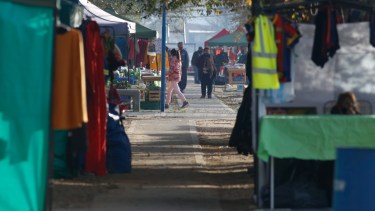 Mañana viernes la feria volverá a la actividad. Una buena para los vecinos que comercializan sus productos allí. (foto: archivo)
