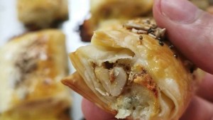 Saladitos de hojaldre como para picotear