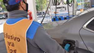Por los cortes de ruta en Neuquén cayó más de 8% el consumo de combustibles