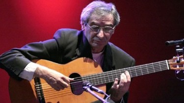 El disco reúne nueve temas con su firma (cinco de ellos en compañía de grandes aliados) y exhibe el sonido actual del artista.