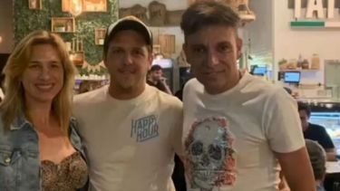 La conductora y el humorista tuvieron un encuentro en un restaurante, que quedó registrado en redes.-
