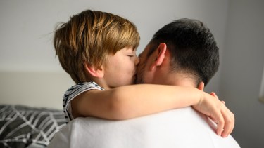 Es importante entender que ser padres es estar presentes, y que implica mucho más de la concepción antigua al respecto.