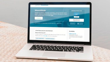 La AFIP indicó a bancos y tarjetas de crédito que no realicen los débitos automáticos de quienes lo pagan.