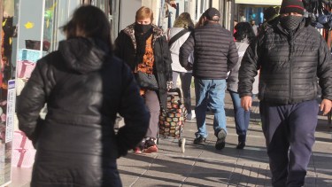 Comerciantes de Neuquén dicen que hay más negocios activos que en noviembre