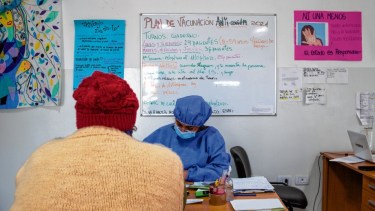 Se estima que un cuarto de las personas con covid positivo desarrollan sintomas en las semanas siguientes, que no habían tenido antes de padecer la enfermedad. (foto: Juan Thomes).