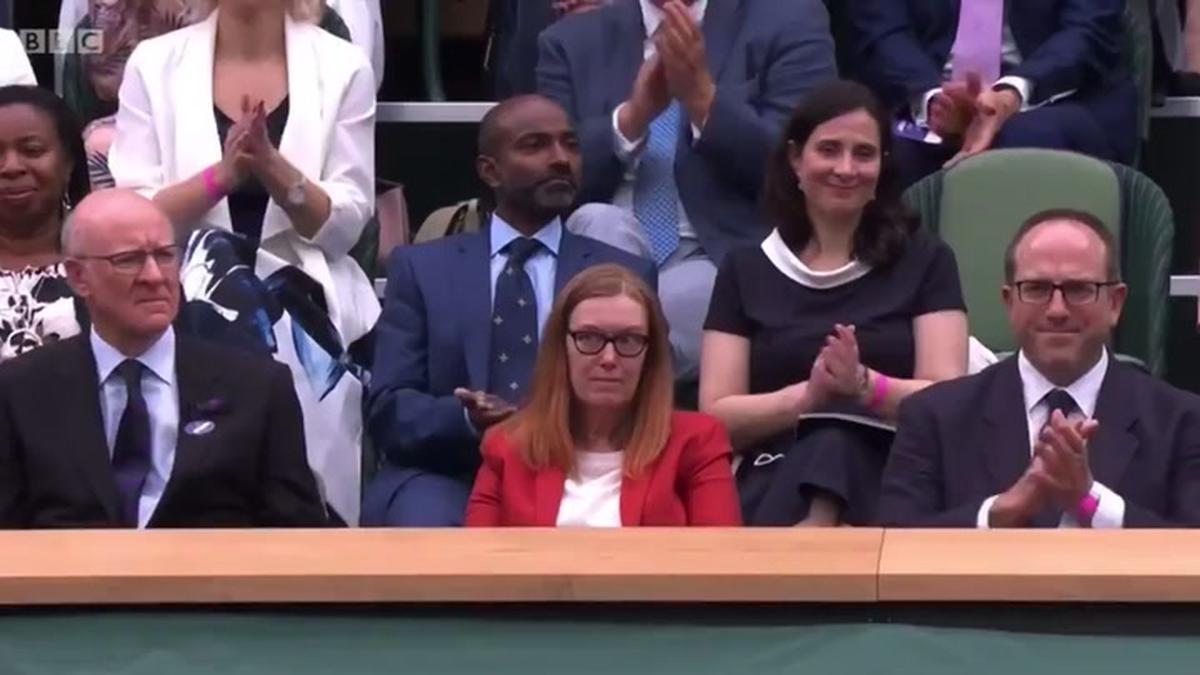 La científica Sarah Gilbert fue ovacionada en Wimbledon. 