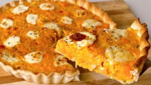 Tarta de calabaza y cebolla caramelizada