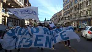 Trabajadores de salud privada realizan medida de fuerza con alto acatamiento en Bariloche