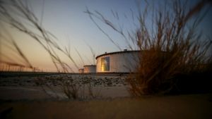 La OPEP está cerca de acordar su nueva estrategia de recortes