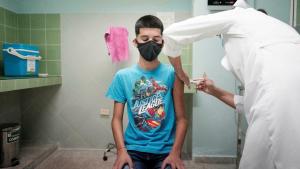 Llegó el día: mañana comienza en Neuquén la vacunación a menores de 18 años con factores de riesgo