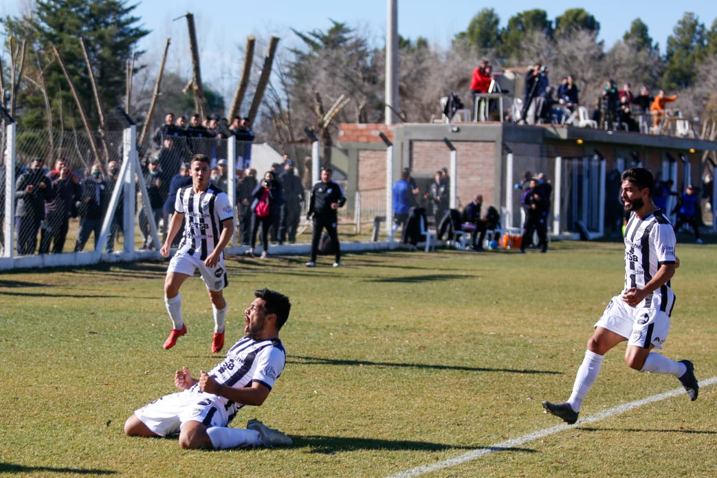 Gritalo, Lucas. Mellado abrió el marcador y sigue en lo más alto de la tabla de goleadores. Foto: Juan Thomes 