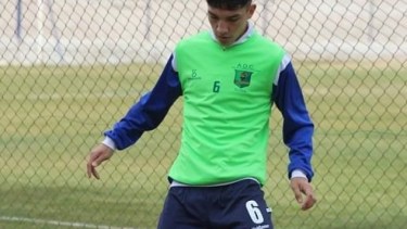 Joaquín Erguy recibió el golpe en un partido frente a Unión de Zapala. Foto: Gentileza Facebook Fútbol ADC