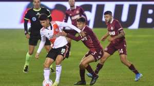 River dio una nueva demostración de su poderío al golear a Lanús en la Fortaleza: mirá los goles