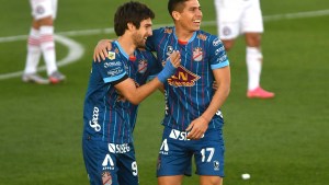 El rionegrino Bruno Sepúlveda le dio la primera alegría a Arsenal en el torneo de la LPF