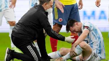 Así le quedó el tobillo a Messi después del planchazo de Fabra