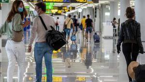 España impone cuarentena obligatoria para viajeros de la Argentina por el coronavirus