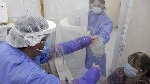 Se sumaron otras 115 muertes y 6935 nuevos casos de coronavirus, según el reporte nacional