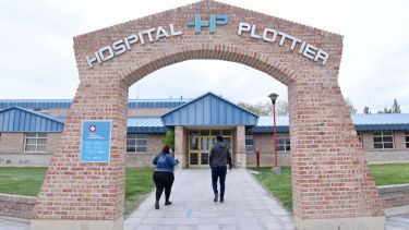 Tres son los servicios más críticos: medicina general, clínica médica y psiquiatría. Foto Florencia Salto.