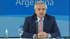 Alberto Fernández criticó a Lacalle Pou por negociar fuera del Mercosur