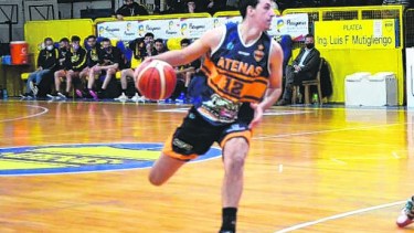 El Griego volvió a ganar y se ilusiona con los playoffs.