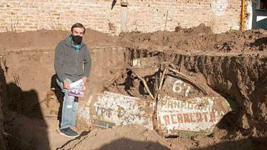 El piloto se reencontró con su auto luego de varios años.