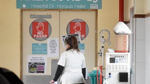 Casi el 40% de los profesionales de terapia intensiva piensa dejar la especialidad luego de la pandemia