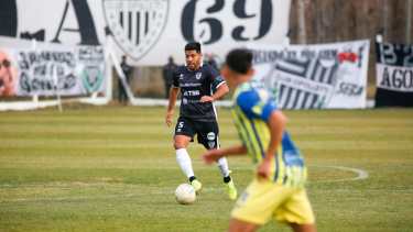 Cipo no jugó bien y le costó generar juego (Foto: Juan Thomes)