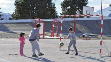 Las actividades al aire libre están entre las preferidas por los chicos en vacaciones. Foto: Alfredo Leiva