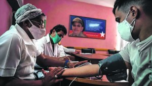 Las vacunas cubanas no escapan a la politización