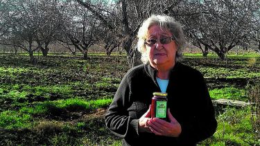 Aurelia comenzó a elaborar dulces luego de jubilarse de su trabajo en la Escuela Primaria Rural N° 77.