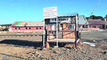 El parque cuenta con un grave deterioro y no abre desde 2019. Foto: Gentileza Hernán Irigaray