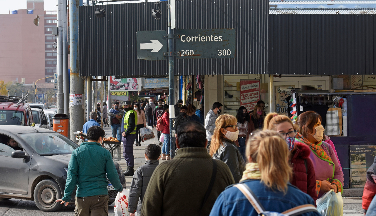 La actividad comercial de la ciudad de Neuquén.  Foto: Florencia Salto