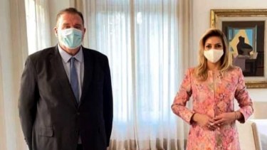 Orazi se reunió con Fabiola Yáñez para anunciar la construcción de un vacunatorio pediátrico. (Foto gentileza)