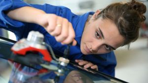 Buscando recuperar el empleo joven