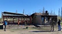 Imagen de Reconstruirán las instalaciones del acceso al Bosque Petrificado de Valcheta