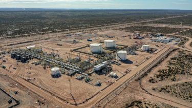 La empresa, junto con Pan American Energy y Pluspetrol, inauguraron un oleoducto en el bloque Sierras Blanca de Vaca Muerta. (Foto: gentileza)