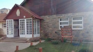 En la cordillera, Unter señala falencias edilicias en una docena de escuelas