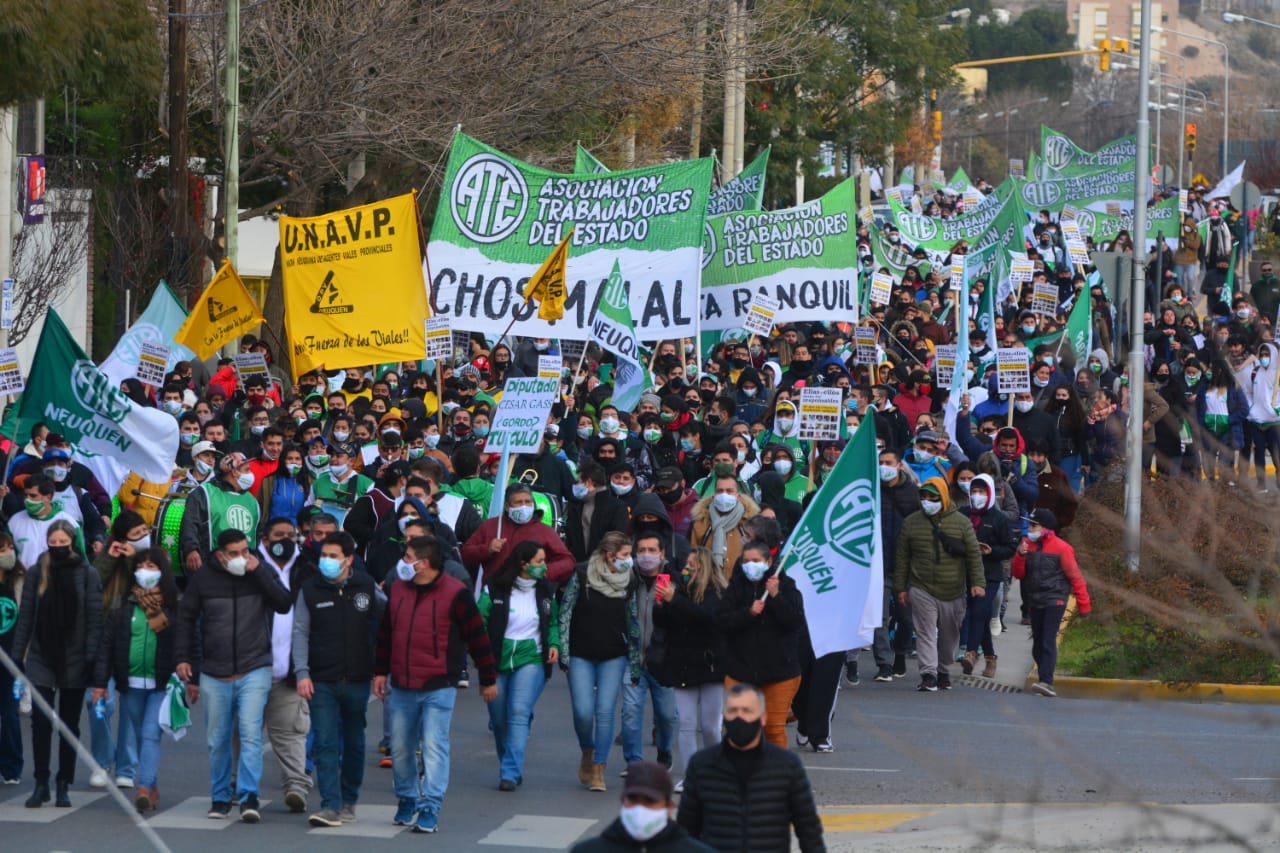 La movilización partió desde la sede del sindicato. Foto: Yamil Regules.