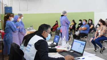 Neuquén vacunará a demanda en la capital provincial, Las Lajas, Loncopué y Aluminé. Foto: Florencia Salto