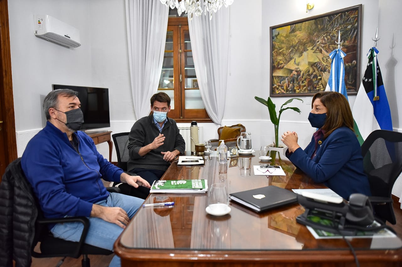 La gobernadora Carreras volverá a recibir al adjunto de ATE Nación, Rodolfo Aguiar. Foto Gentileza